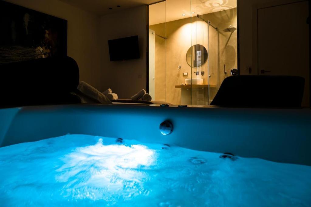 Maximum Hub Suite&Spa Palermo Eksteriør bilde