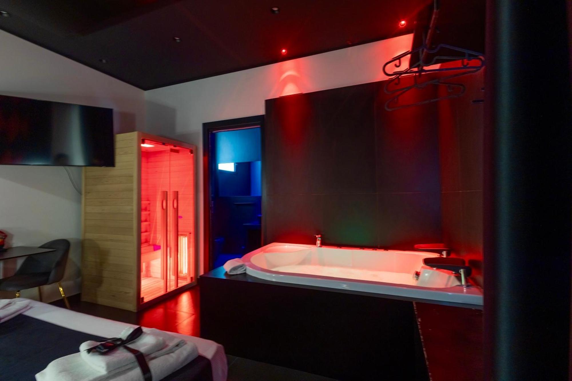 Maximum Hub Suite&Spa Palermo Eksteriør bilde