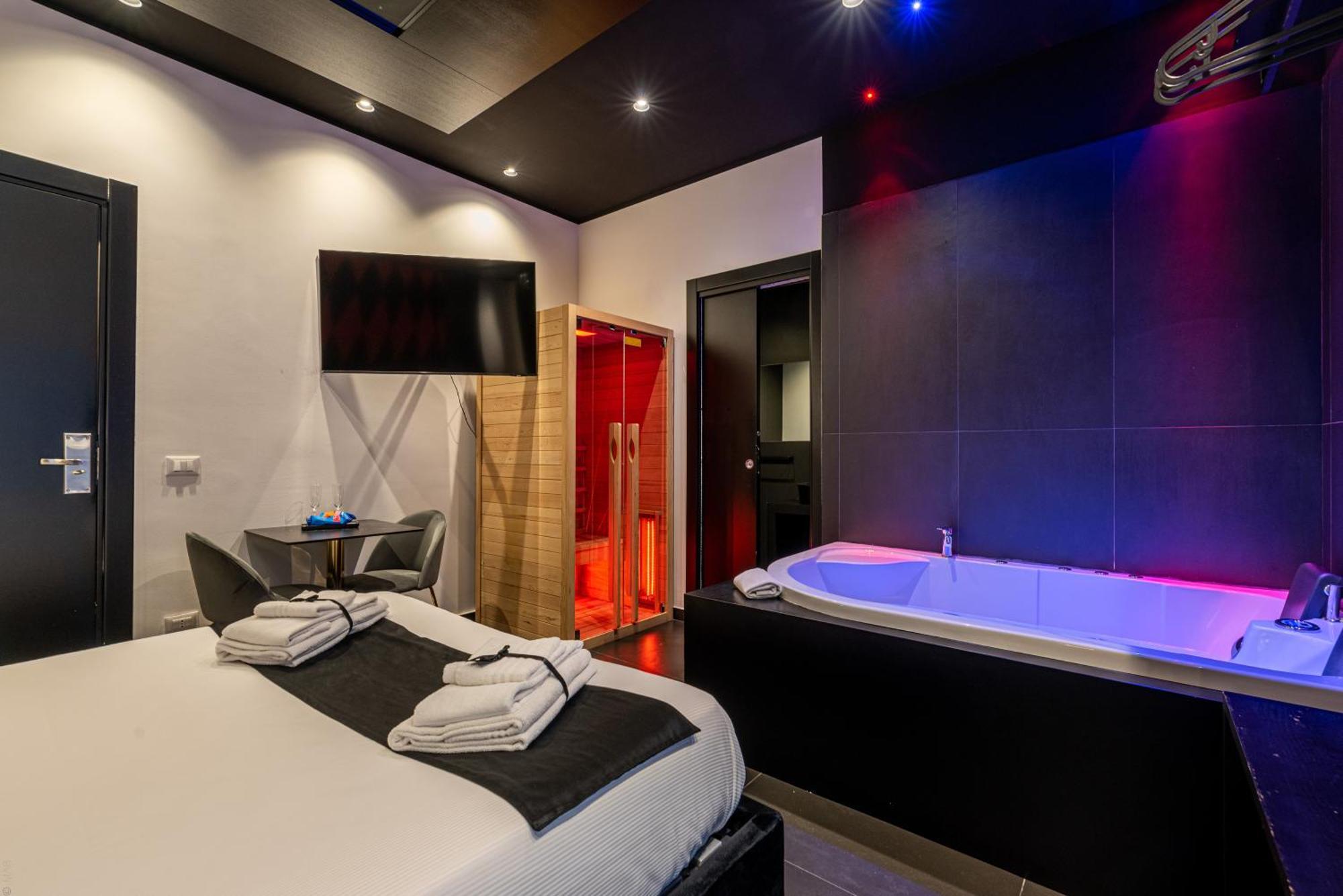 Maximum Hub Suite&Spa Palermo Eksteriør bilde